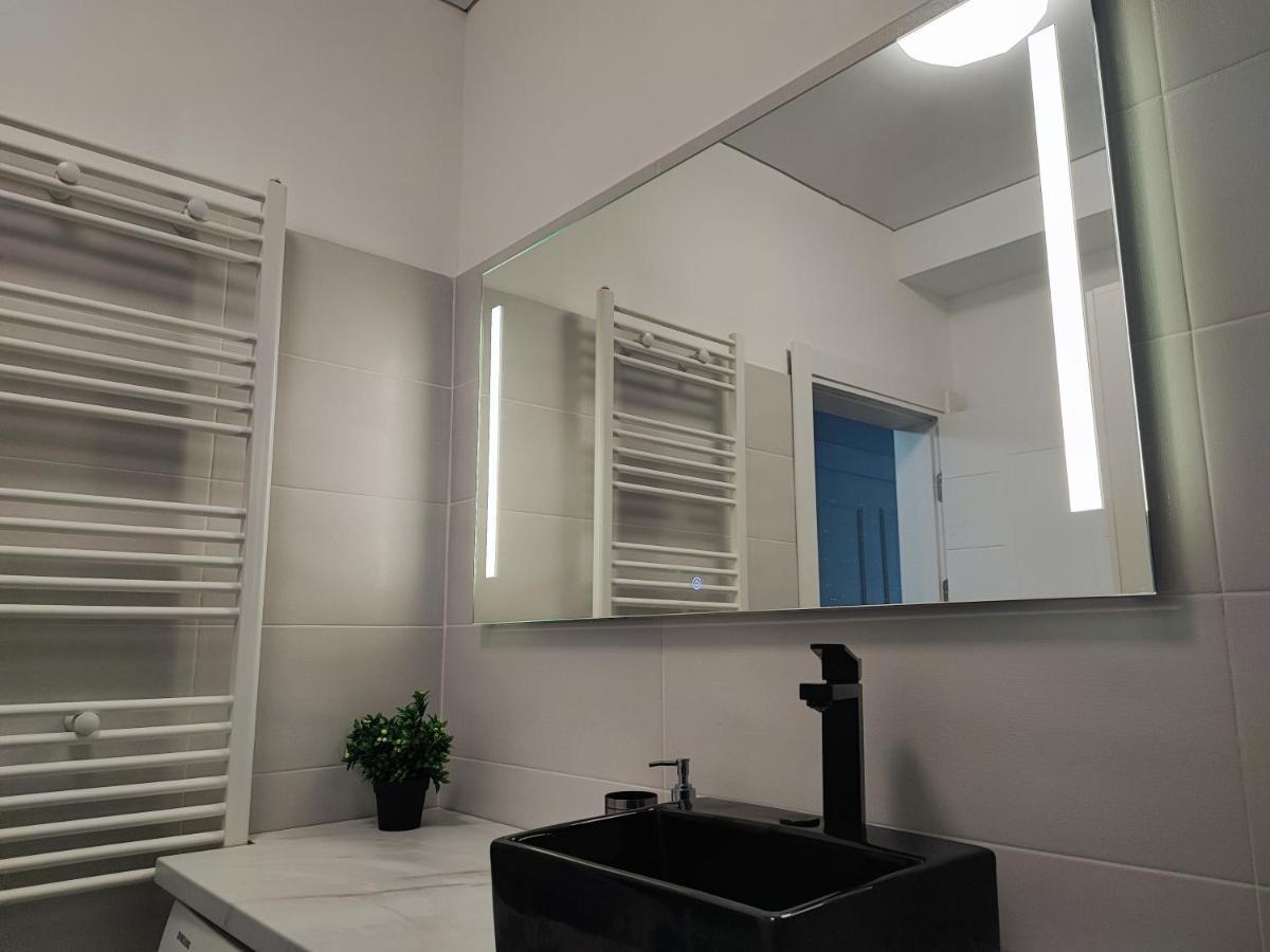 Apartament Studio Teo Blue In Mamaia Nord นาโวดาริ ภายนอก รูปภาพ