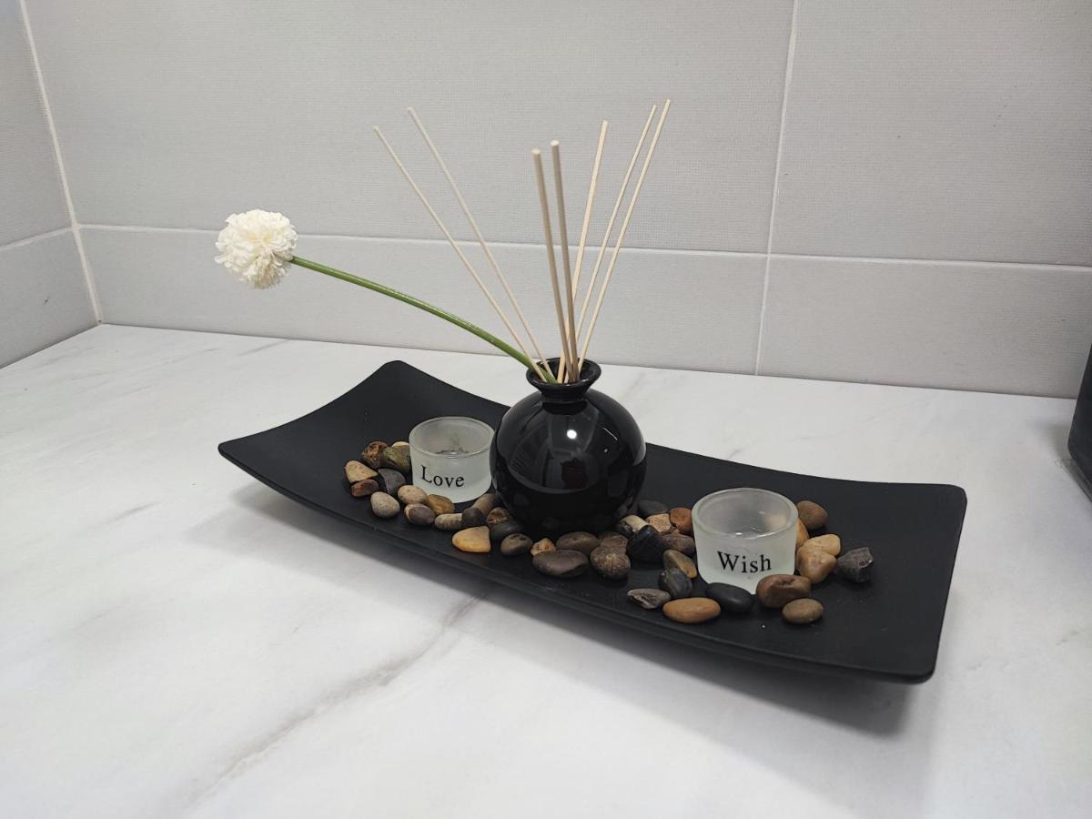 Apartament Studio Teo Blue In Mamaia Nord นาโวดาริ ภายนอก รูปภาพ