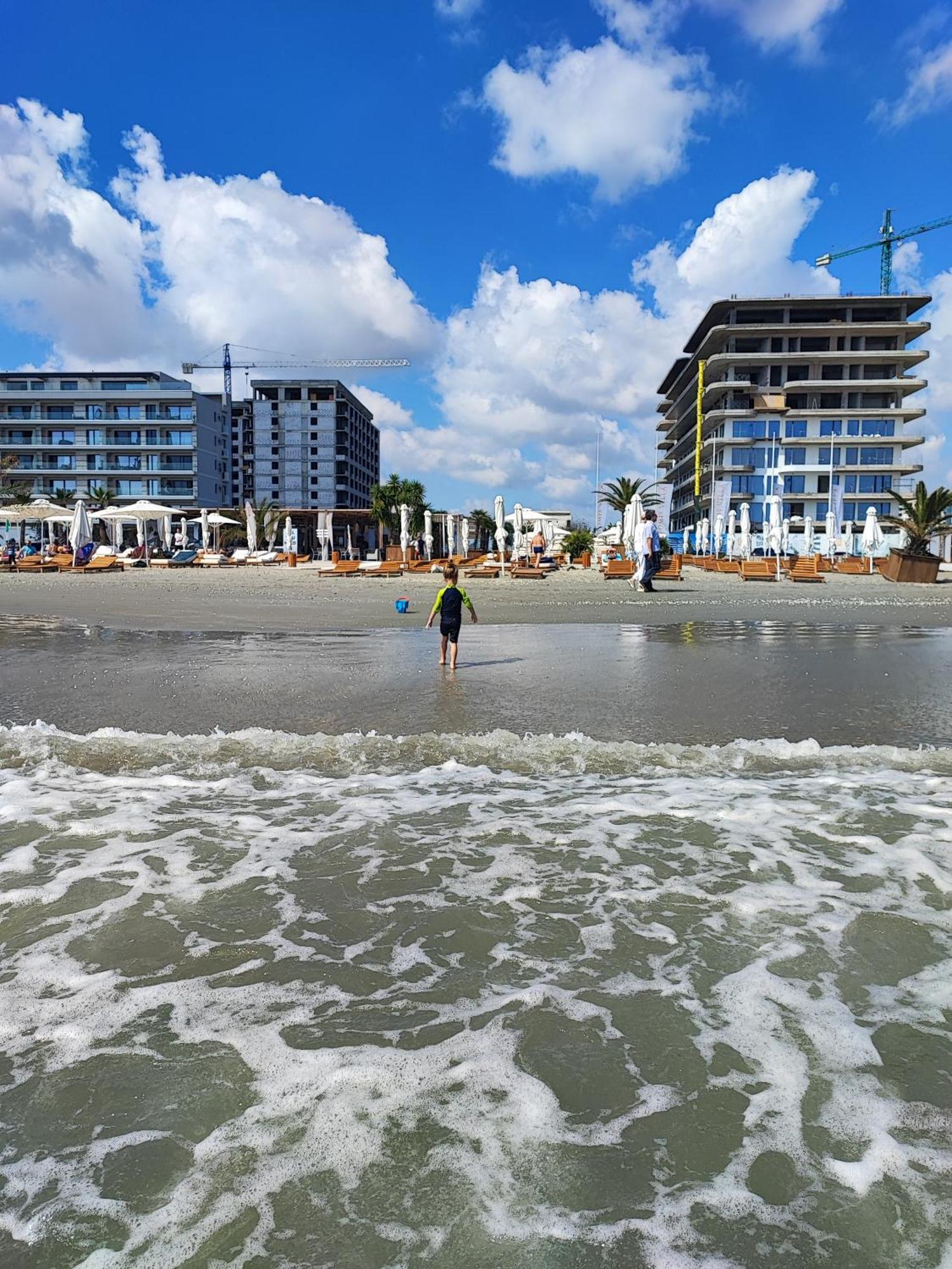 Apartament Studio Teo Blue In Mamaia Nord นาโวดาริ ภายนอก รูปภาพ